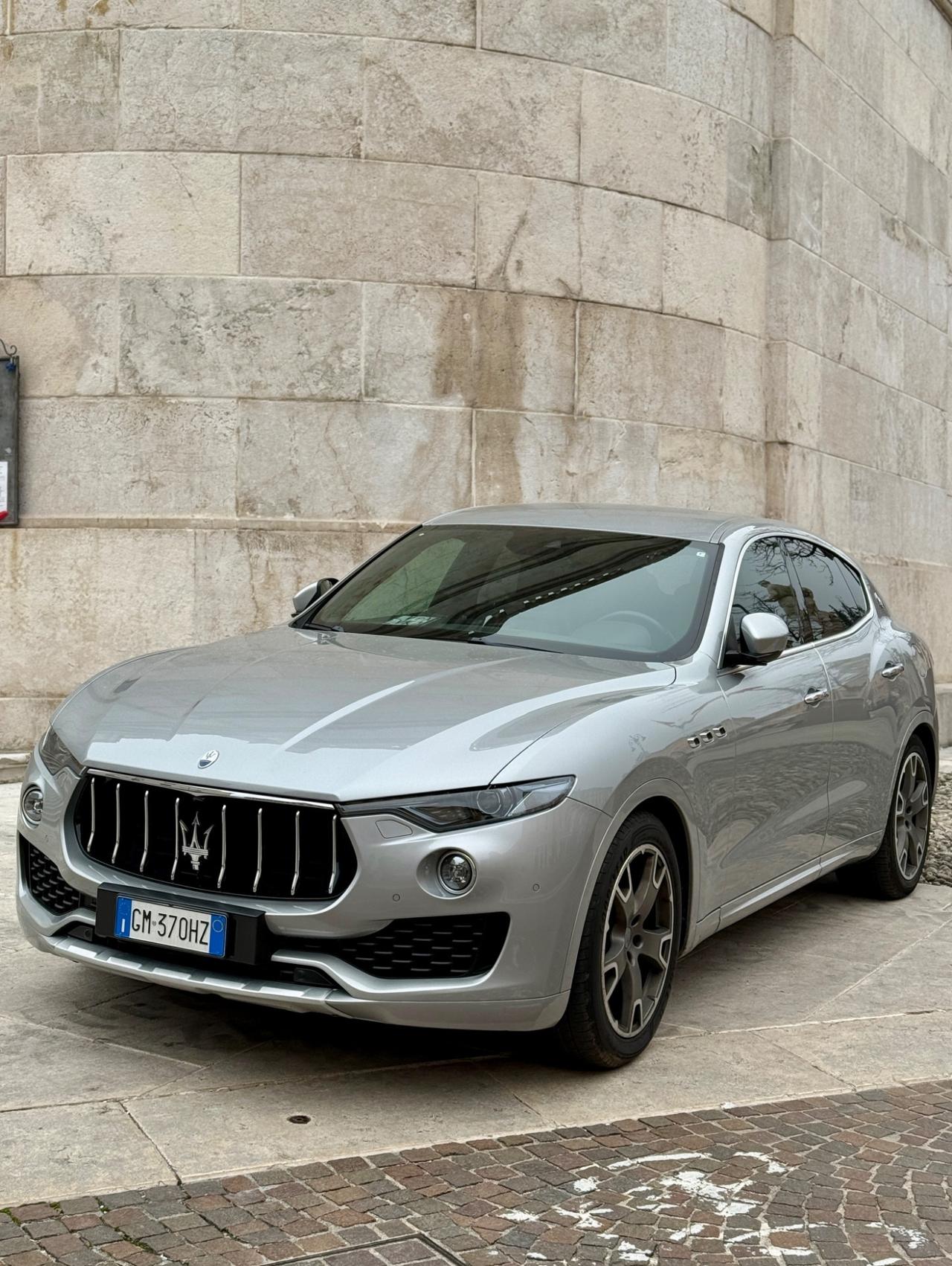 Maserati Levante 3.0D V6 Diesel AWD 250CV SERVICE MASERATI