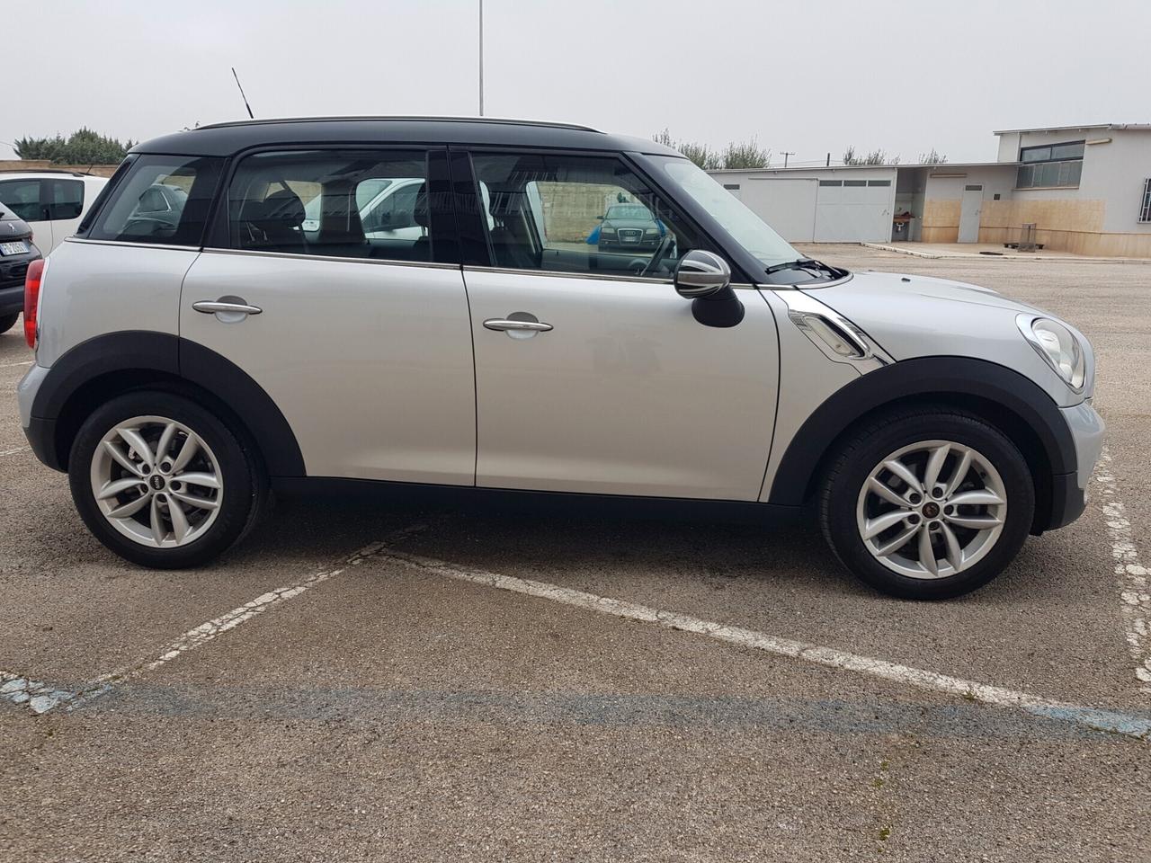 Mini Cooper D Countryman **NAVI**