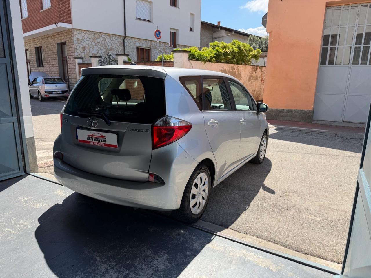 Toyota Verso-S 1.3 MT