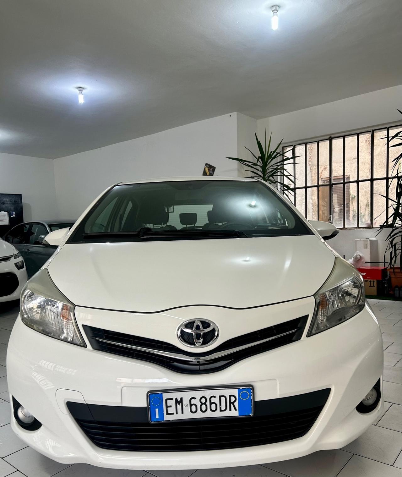 Toyota Yaris Limited