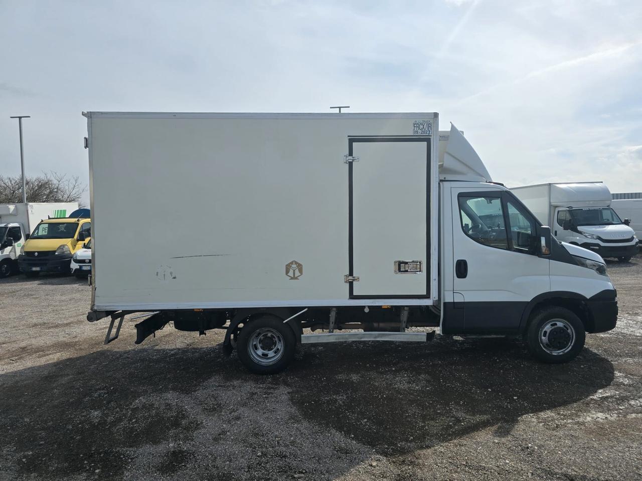 IVECO DAILY 35C15 GRUPPO E FRIGO THERMOKING STRADA RETE 380 V. RIF:3425