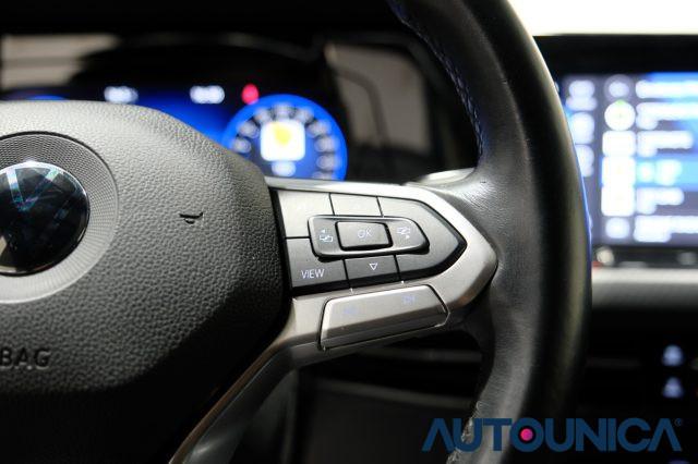 VOLKSWAGEN Golf 1.0 TSI R-LINE FULL LED NEOPATENTATI