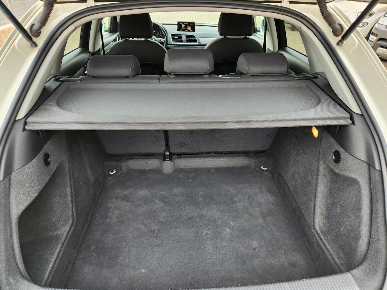 Audi Q3 AUDI Q3 2.0 DIESEL SLINE