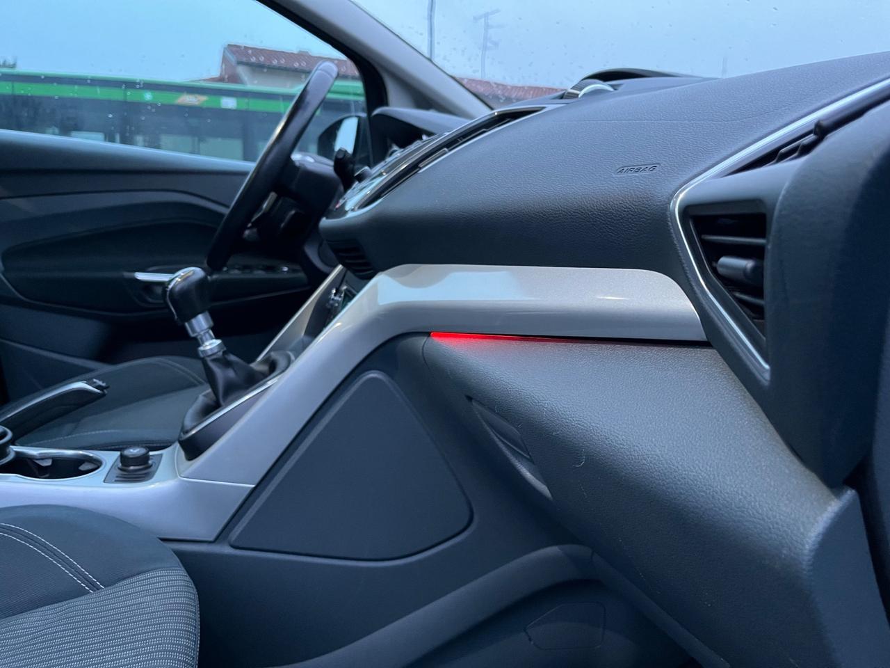 Ford C-Max 1.6 TDCi 115CV Titanium - ok neopatentati