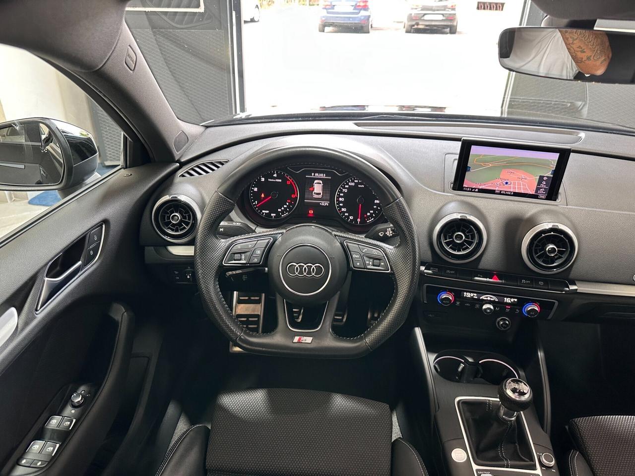 Audi A3 2.0 TDI S LINE - MANUALE - DA VETRINA - FULL