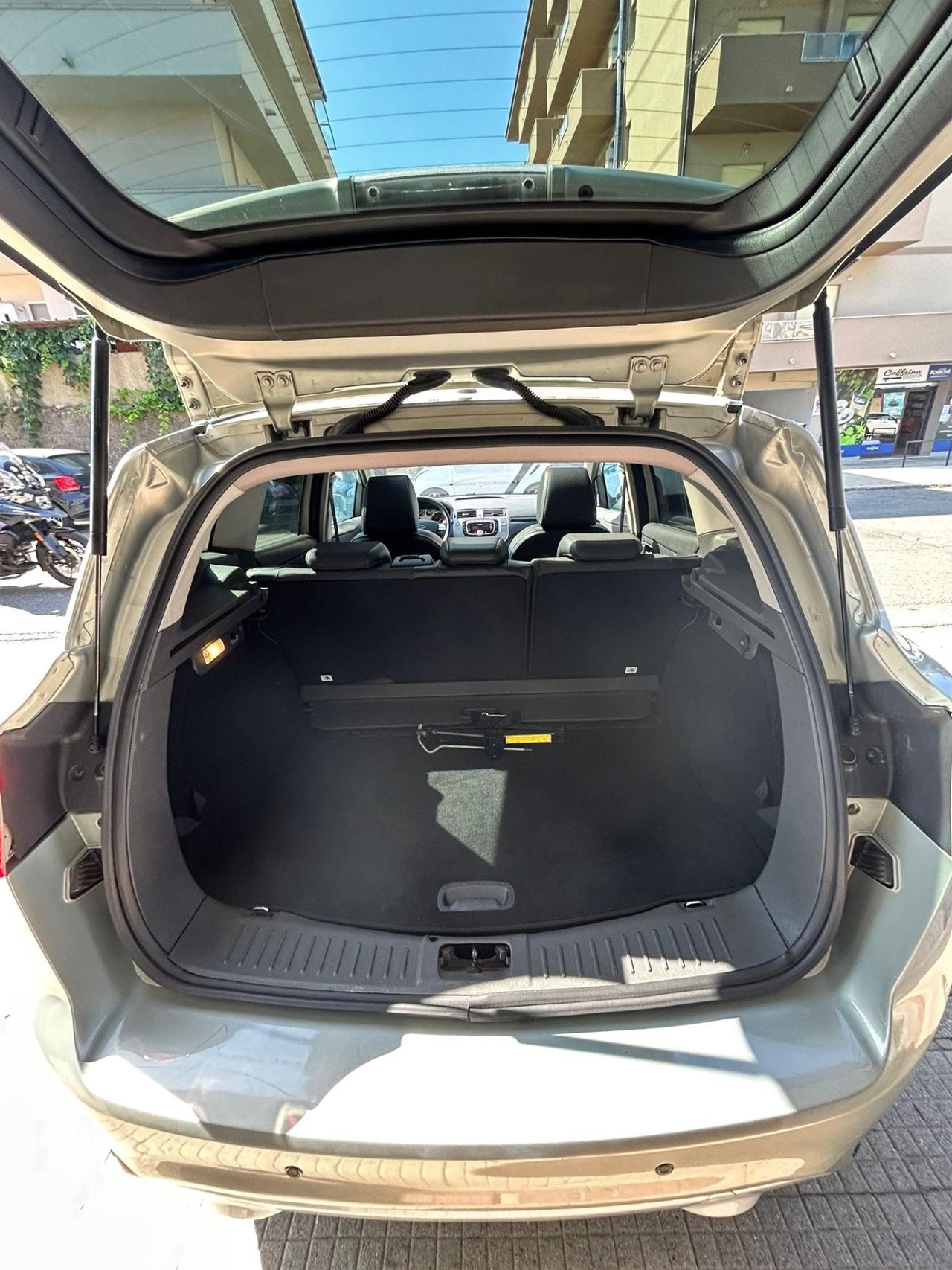 Ford Kuga Kuga+ 2.0 TDCi 136 CV 4WD DPF