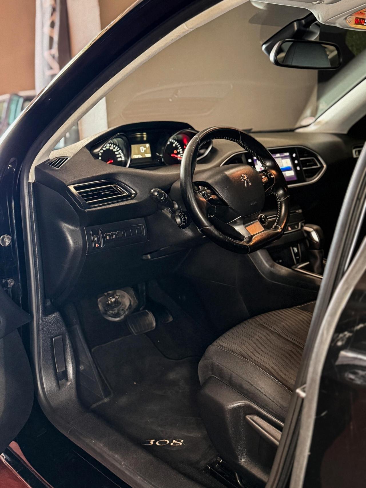 Peugeot 308 BlueHDi 120 S&S SW Active