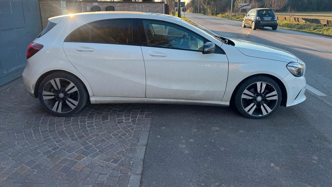 Mercedes-benz A 200 d Sport