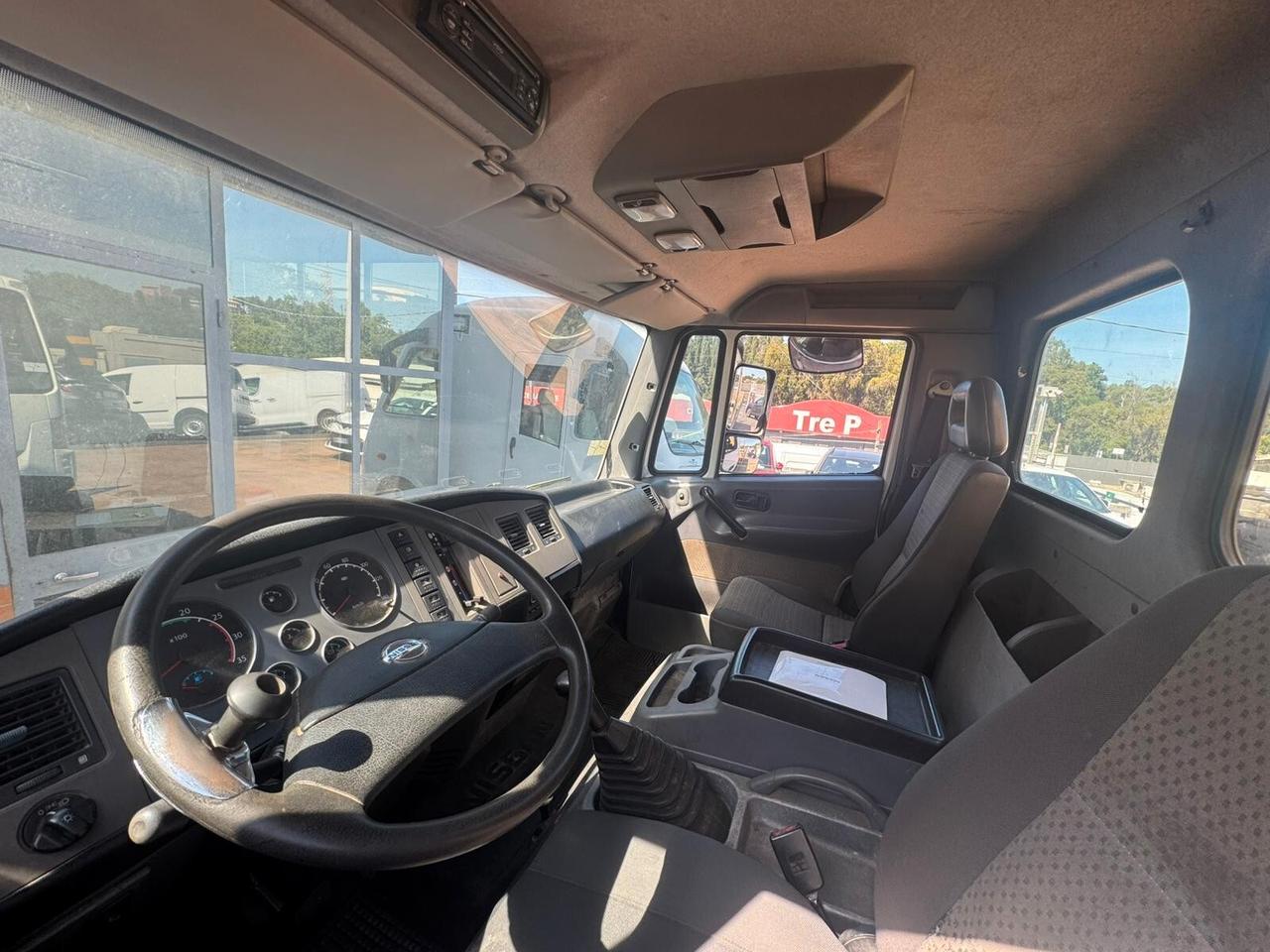 Nissan Atleon TK95.19 GRU COPMA E CASSONE FISSO