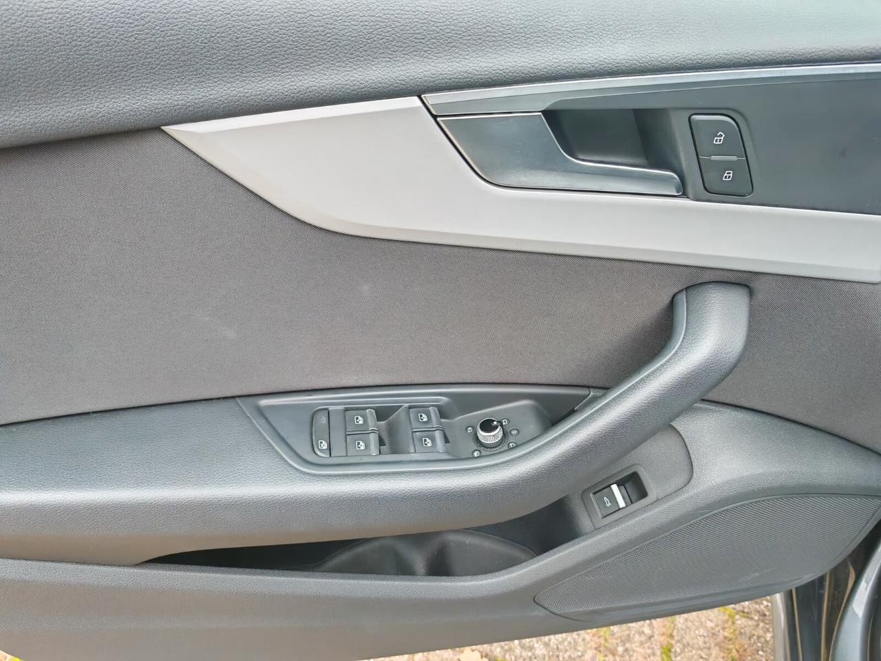 Audi A4 Avant 40 TDI S tronic S-line edition