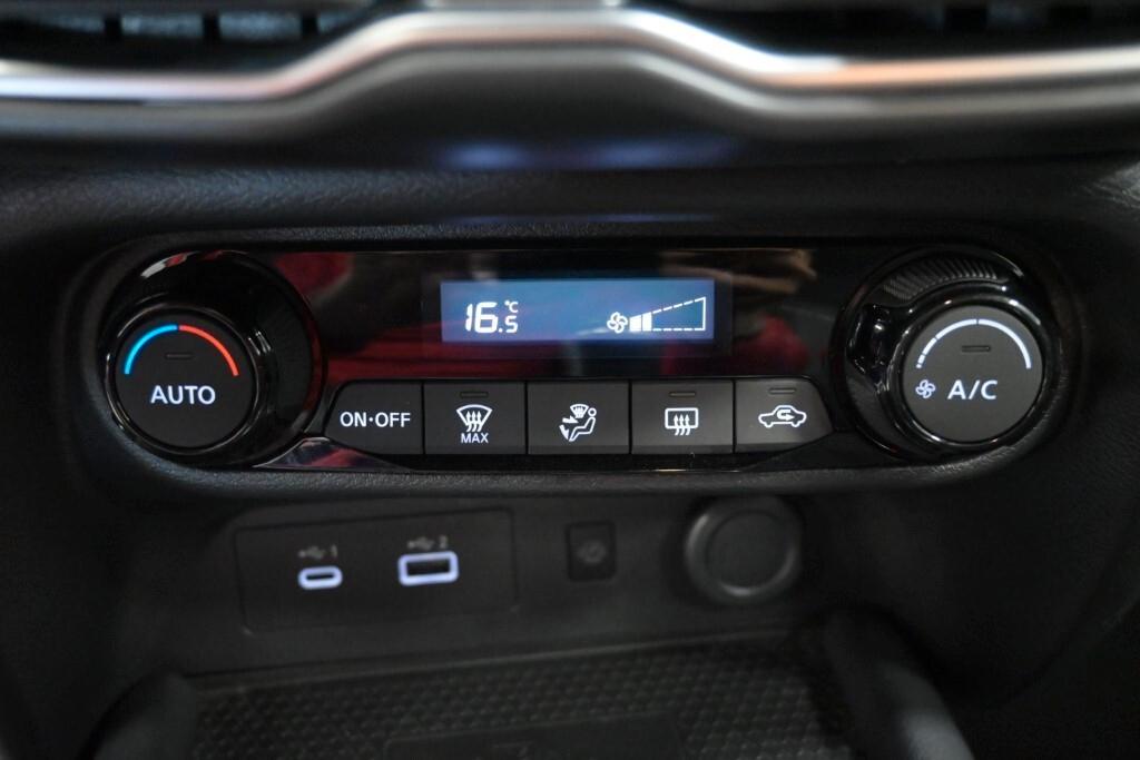 NISSAN JUKE 1.0 DIG-T 114CV 6M. N-CONNECTA ( MIRROR - NAVI - PDC - TELECAMERA POST. - FARI LED - DIGITAL COCKPIT )