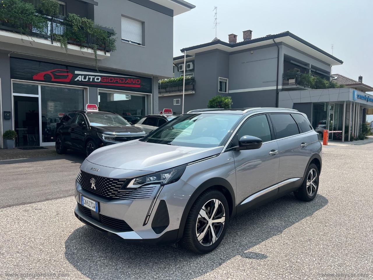 PEUGEOT 5008 BlueHDi 130 S&S EAT8 GT