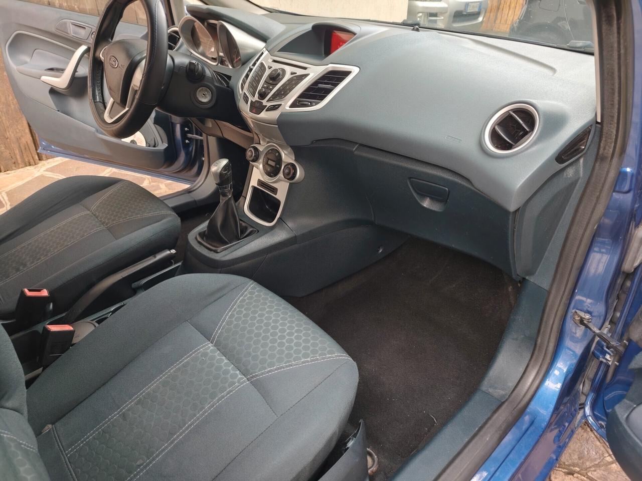 Ford Fiesta 1.4 TDCi 5p. Titanium