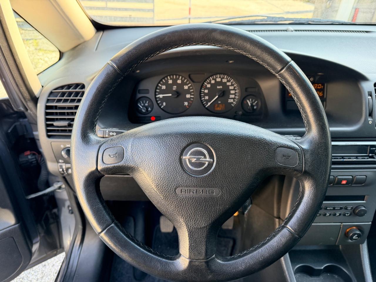 Opel Zafira 1.6benzina 101cv 7 POSTI