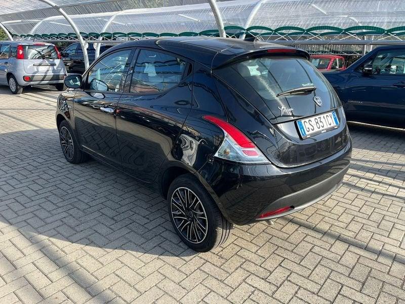 Lancia Ypsilon Ypsilon 1.0 FireFly 5 porte S&S Hybrid Silver Plus