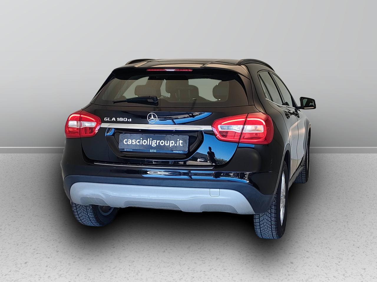 Mercedes-Benz GLA-X156 2017 - GLA 180 d Business