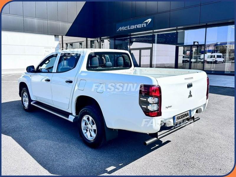 Mitsubishi L200 2.3 D Double Cab 4x4 Connect 150CV
