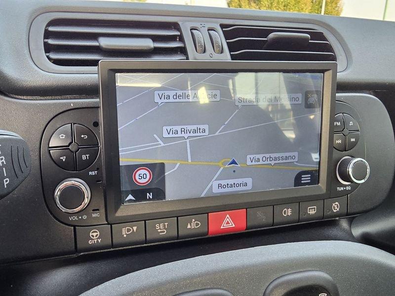 FIAT Panda Panda 1.0 FireFly Hybrid Touchscreen BT e NAVI