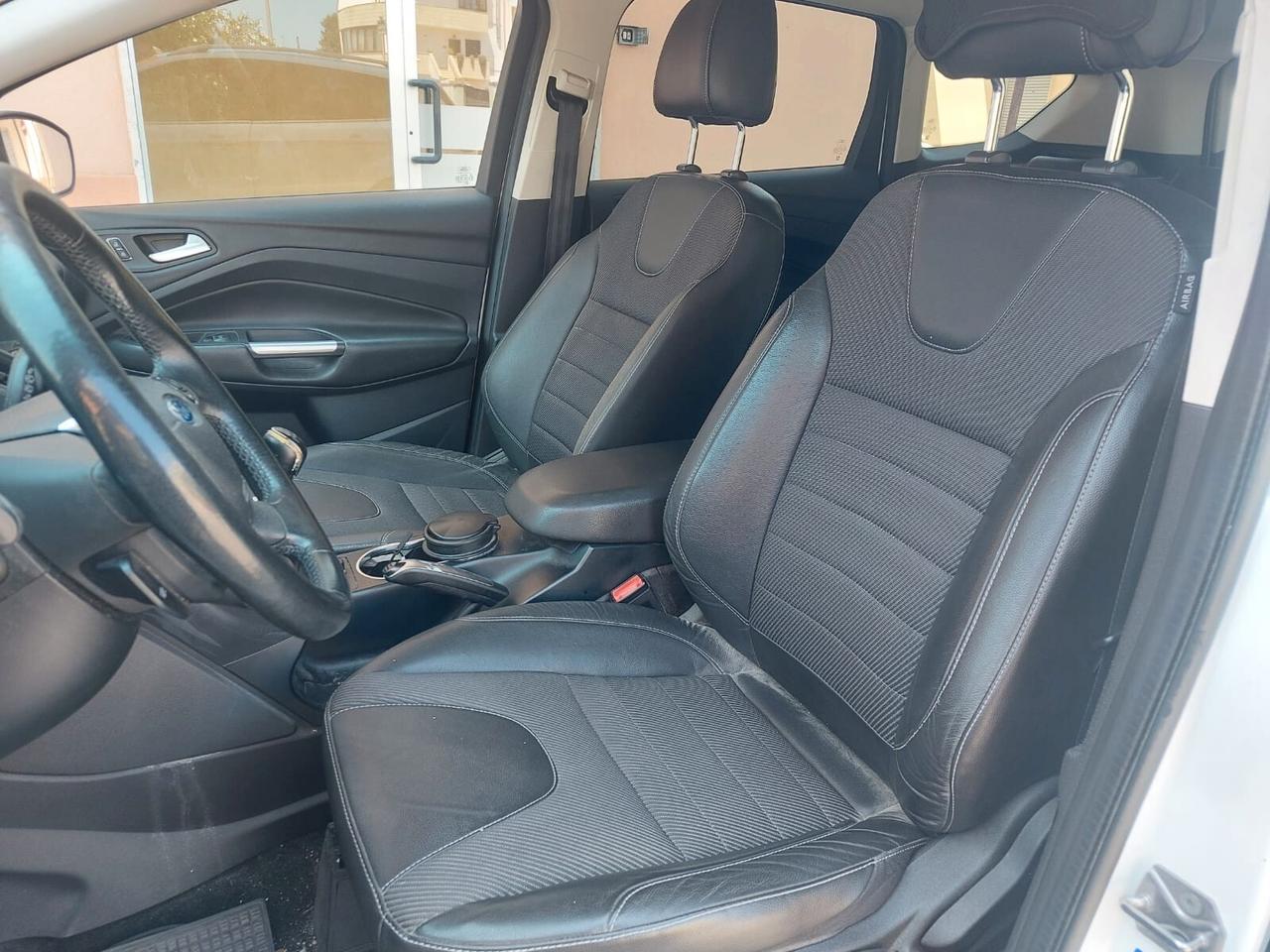 Ford Kuga TDCI 120 CV Titanium *PELLE *CAMERA
