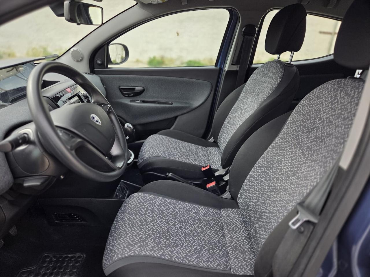 LANCIA YPSILON 1.0 5P S&S HYBRID ALBERTA FERRETTI