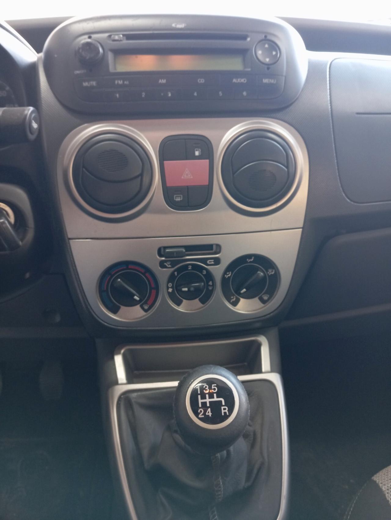 Fiat Qubo 1.4 bnz/metano 2010 CON GARANZIA