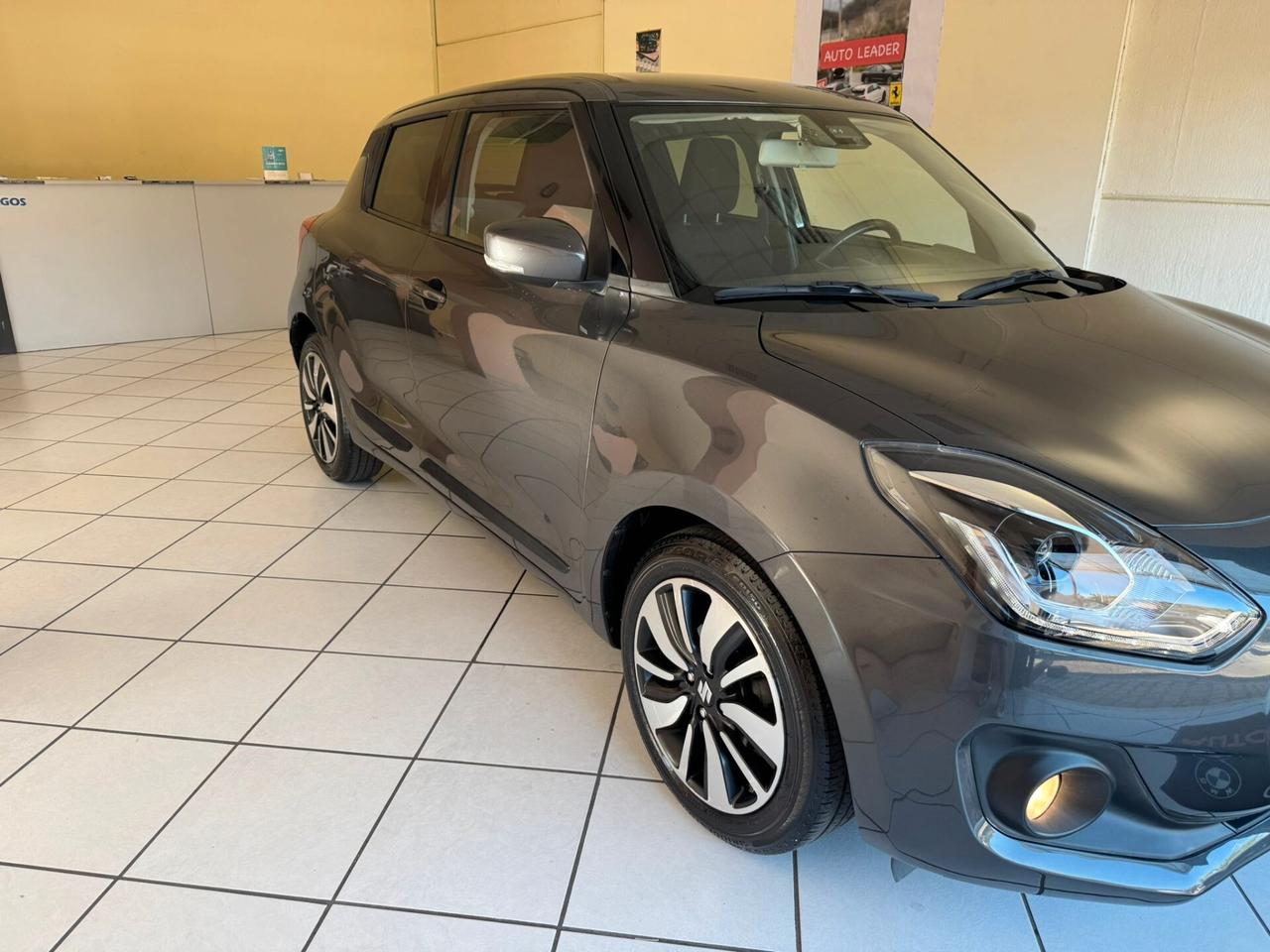Suzuki Swift 1.2 Hybrid Top