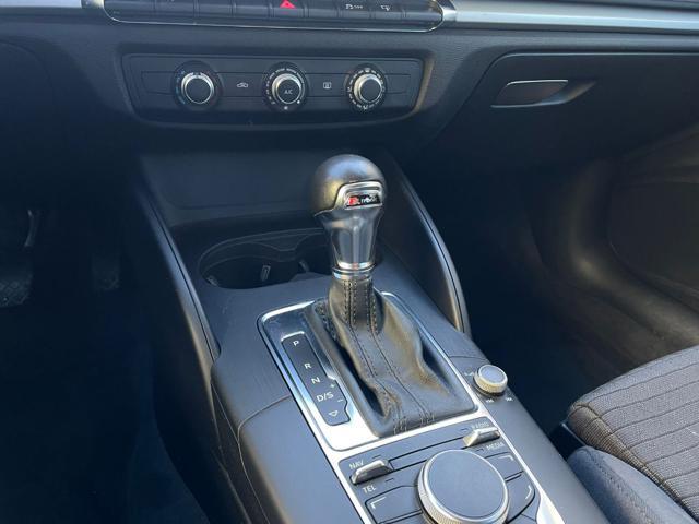 AUDI A3 1.6 TDI S tronic Attraction