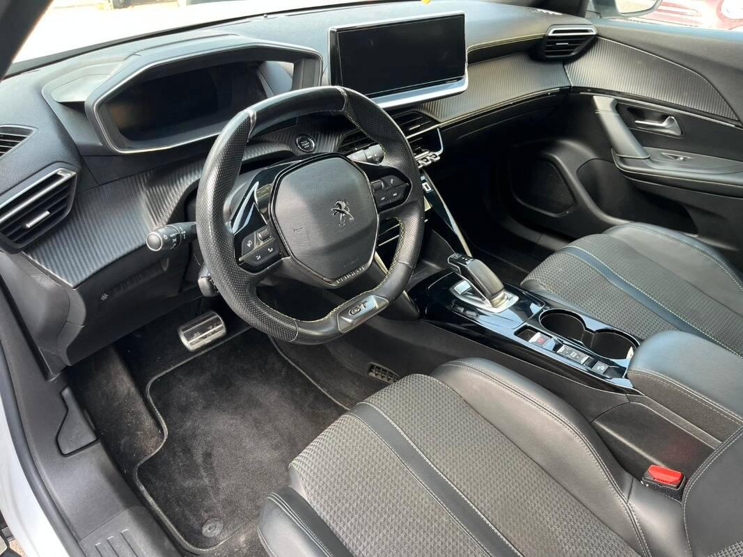 Peugeot e-2008 E- GT Pack 100kW