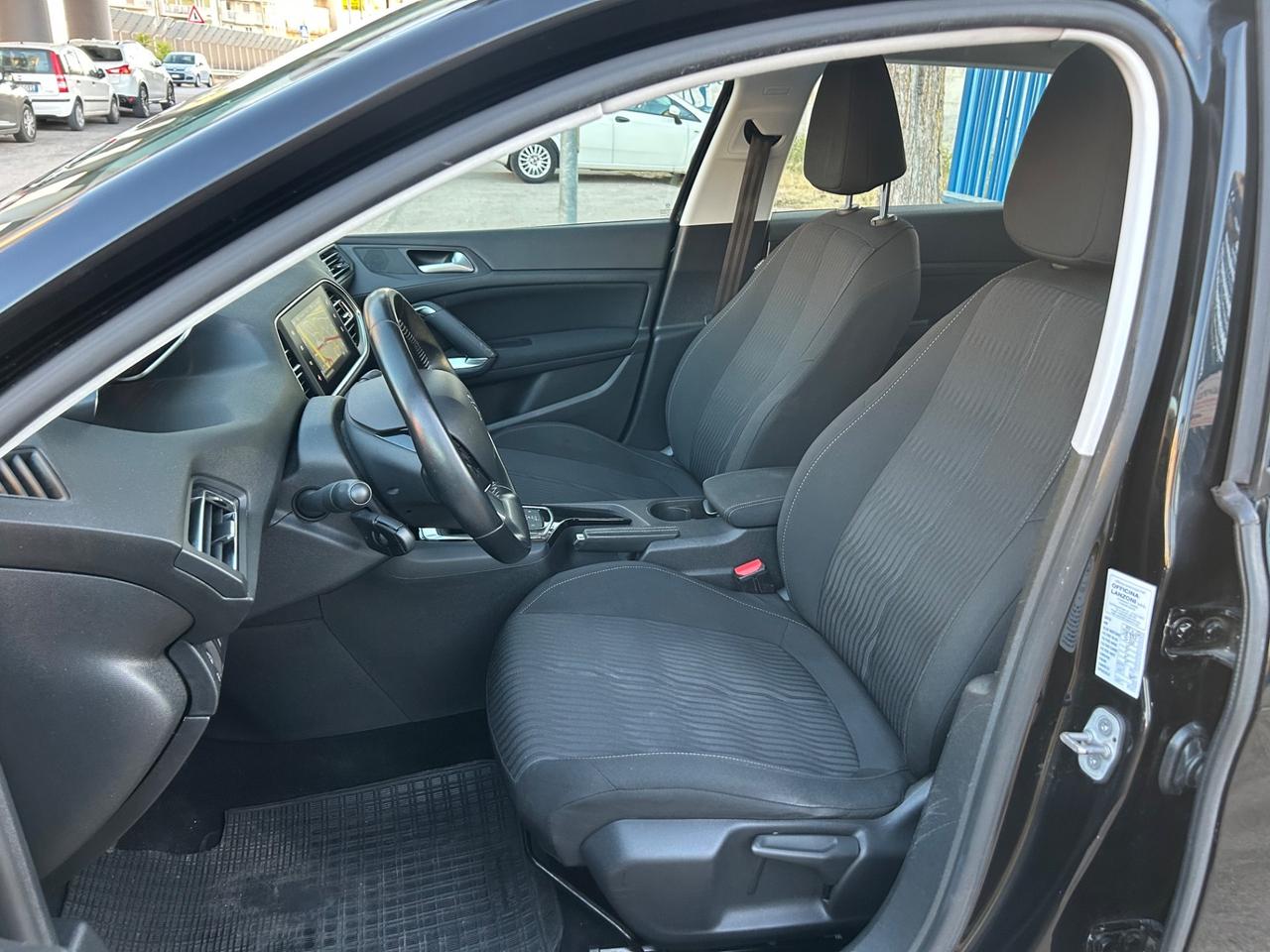 Peugeot 308 sw 1.6 diesel 120 cv 2017 navigatore