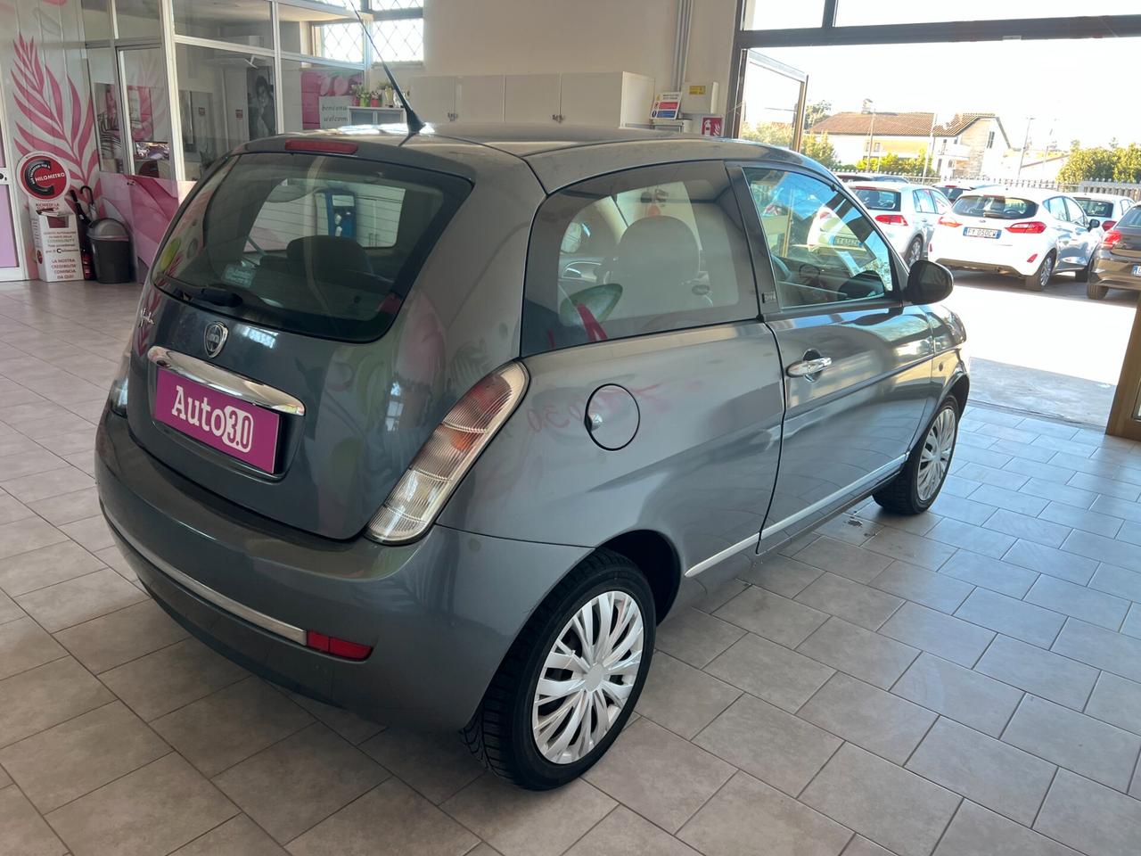 Lancia Ypsilon 1.2 69 CV Diva