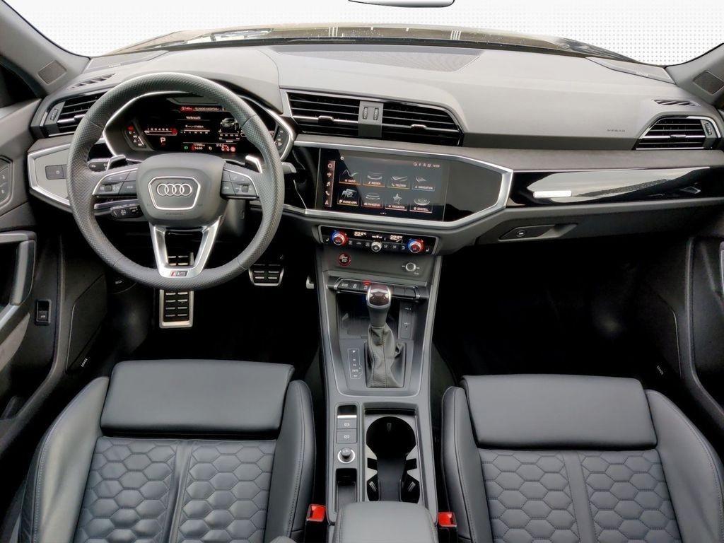 Audi Q3 RS Q3 quattro S tronic