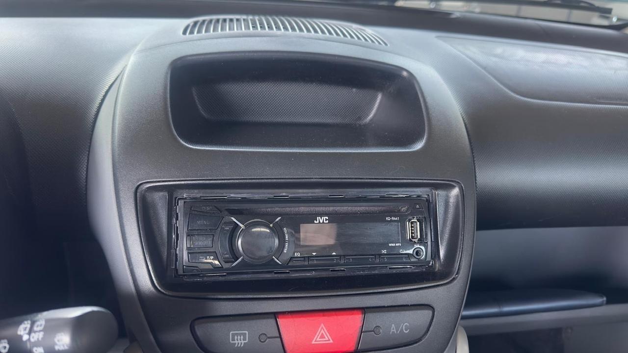 Peugeot 107 1.0 68CV 3p. Sweet Years