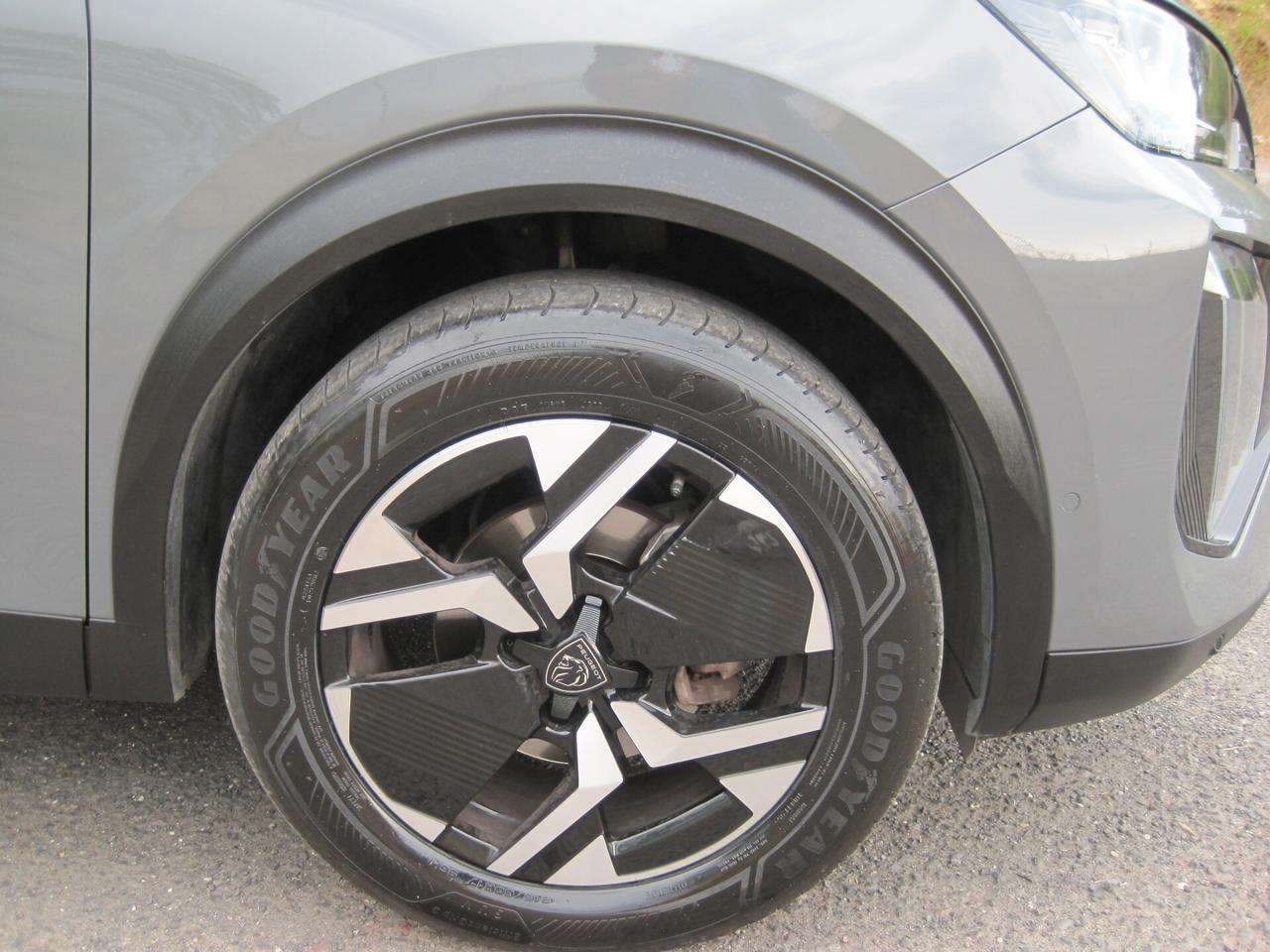 Peugeot 2008 PureTech 100 S&S Allure