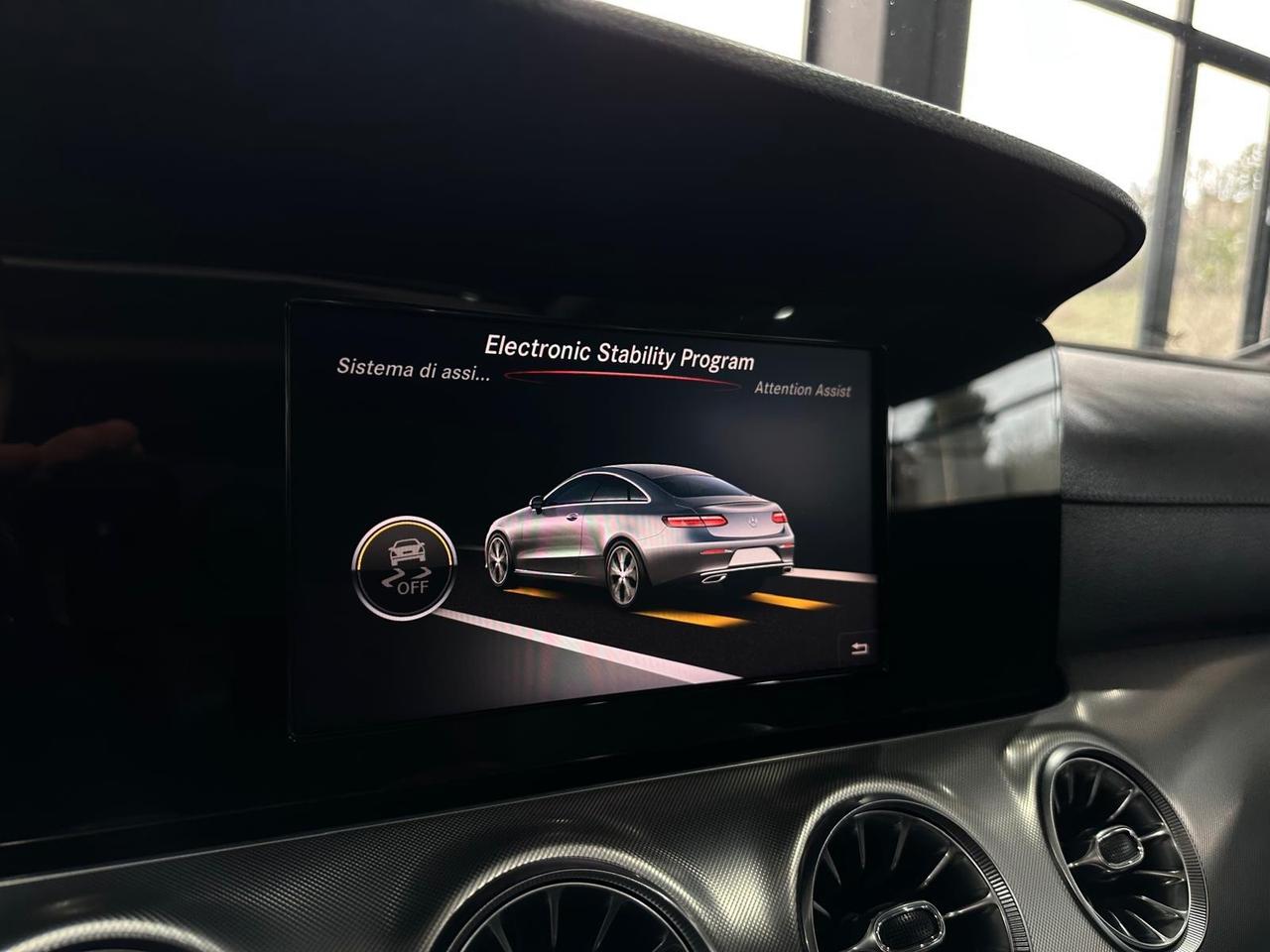 Mercedes-benz E 220 d coupé 4Matic Sport