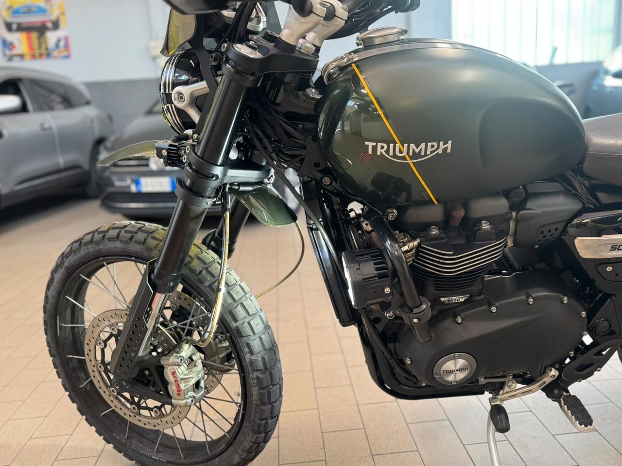 Triumph Scrambler 1200 accessoriata