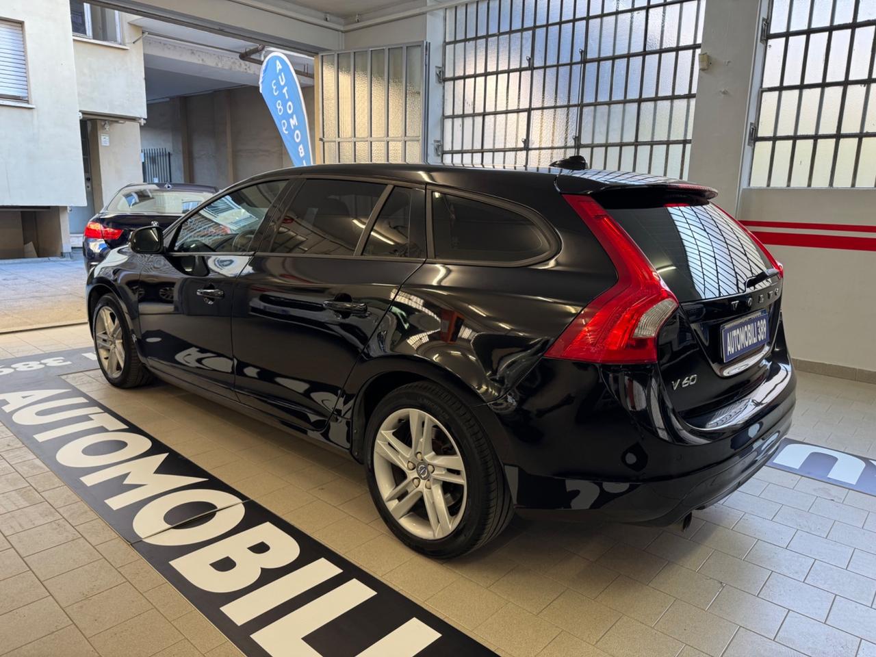 Volvo V60 D2 Geartronic Momentum