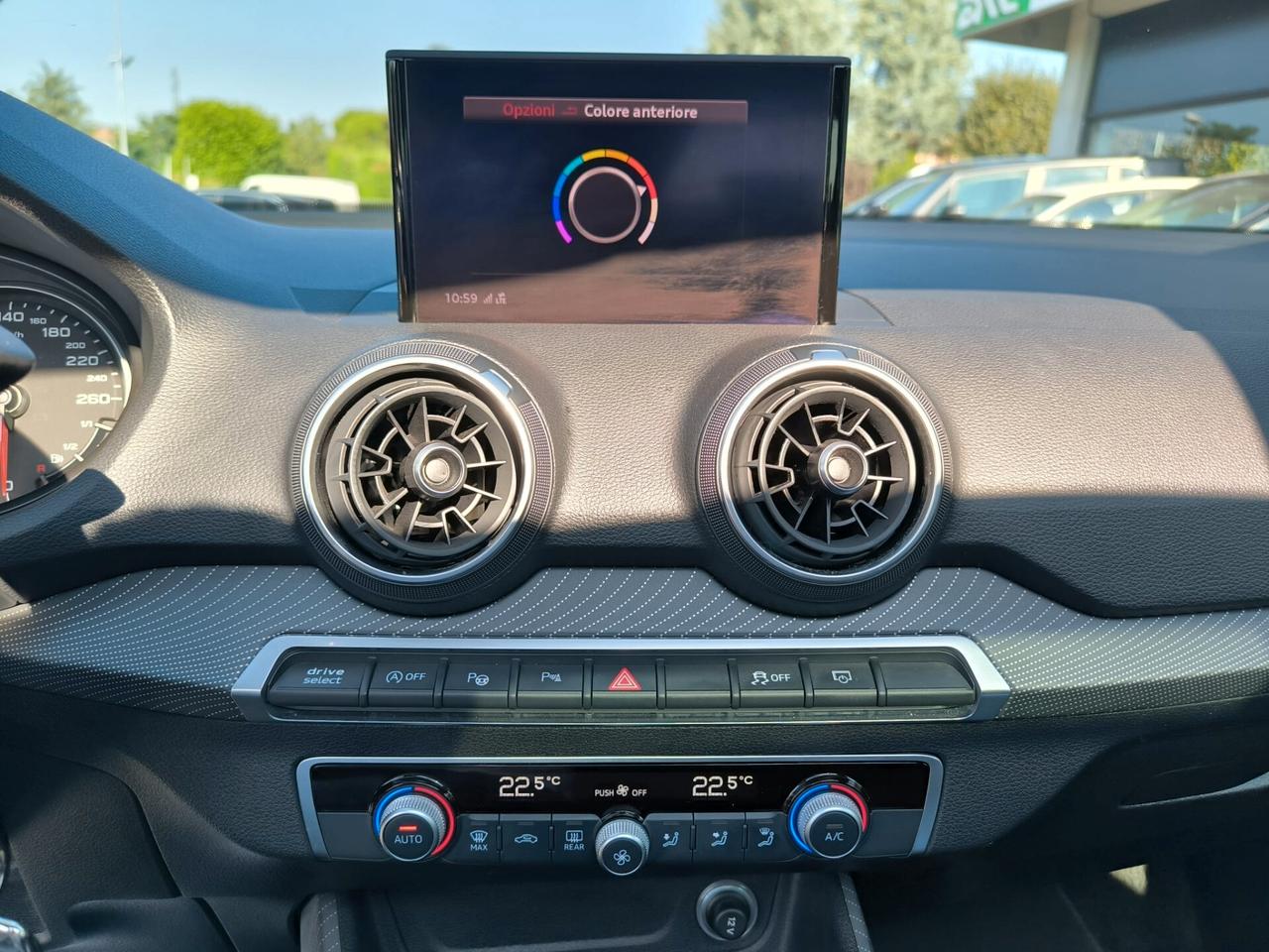 Audi Q2 30 TDI S tronic line Edition *TETTO*LED*