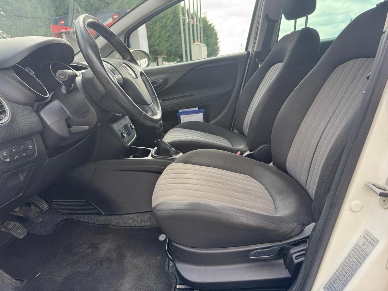 Fiat Punto 1.3 MJT II S&S 95 CV 5 porte Street