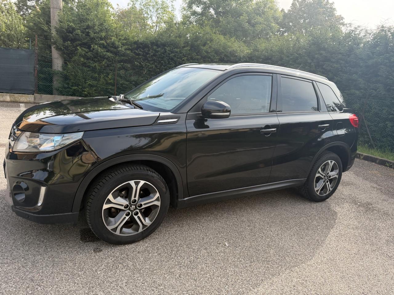 Suzuki Vitara 1.6 - NEOPATENTATI - 12 MESI DI GARANZIA -