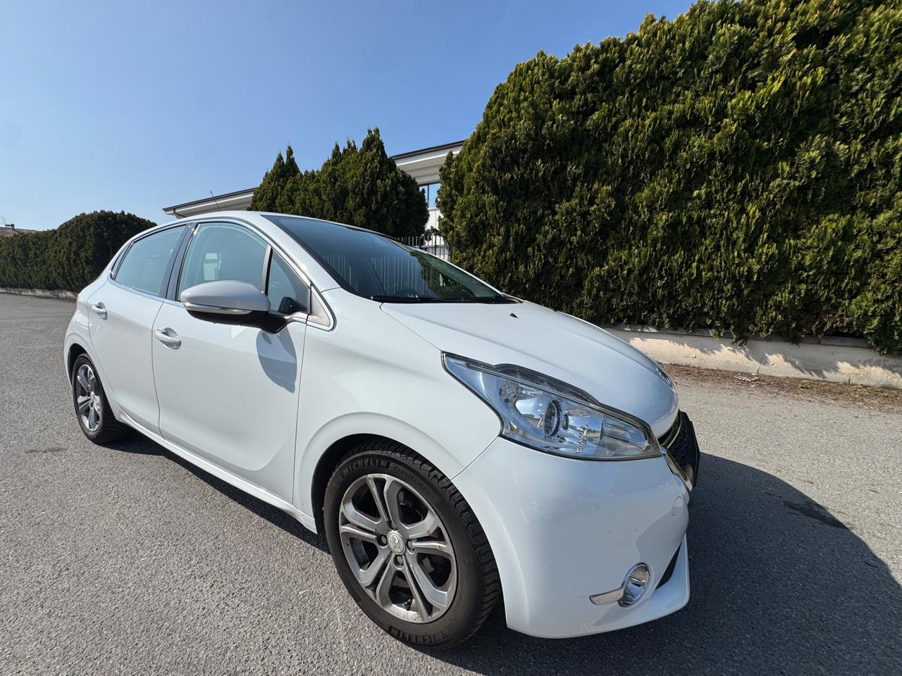 Peugeot 208 1.4 HDi 68 CV 5 porte Active