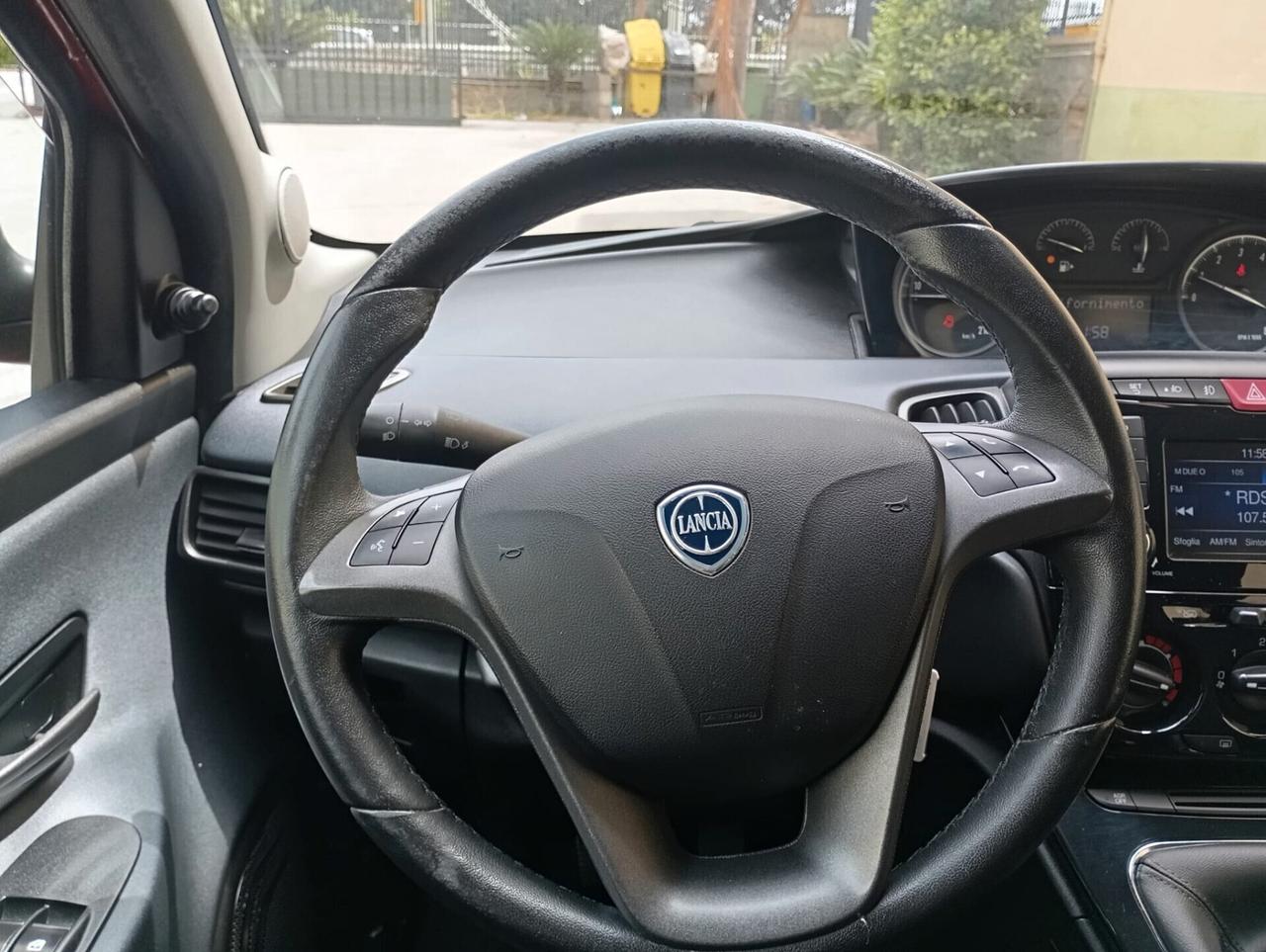 Lancia Ypsilon 1.2 69 CV GPL Ecochic Gold