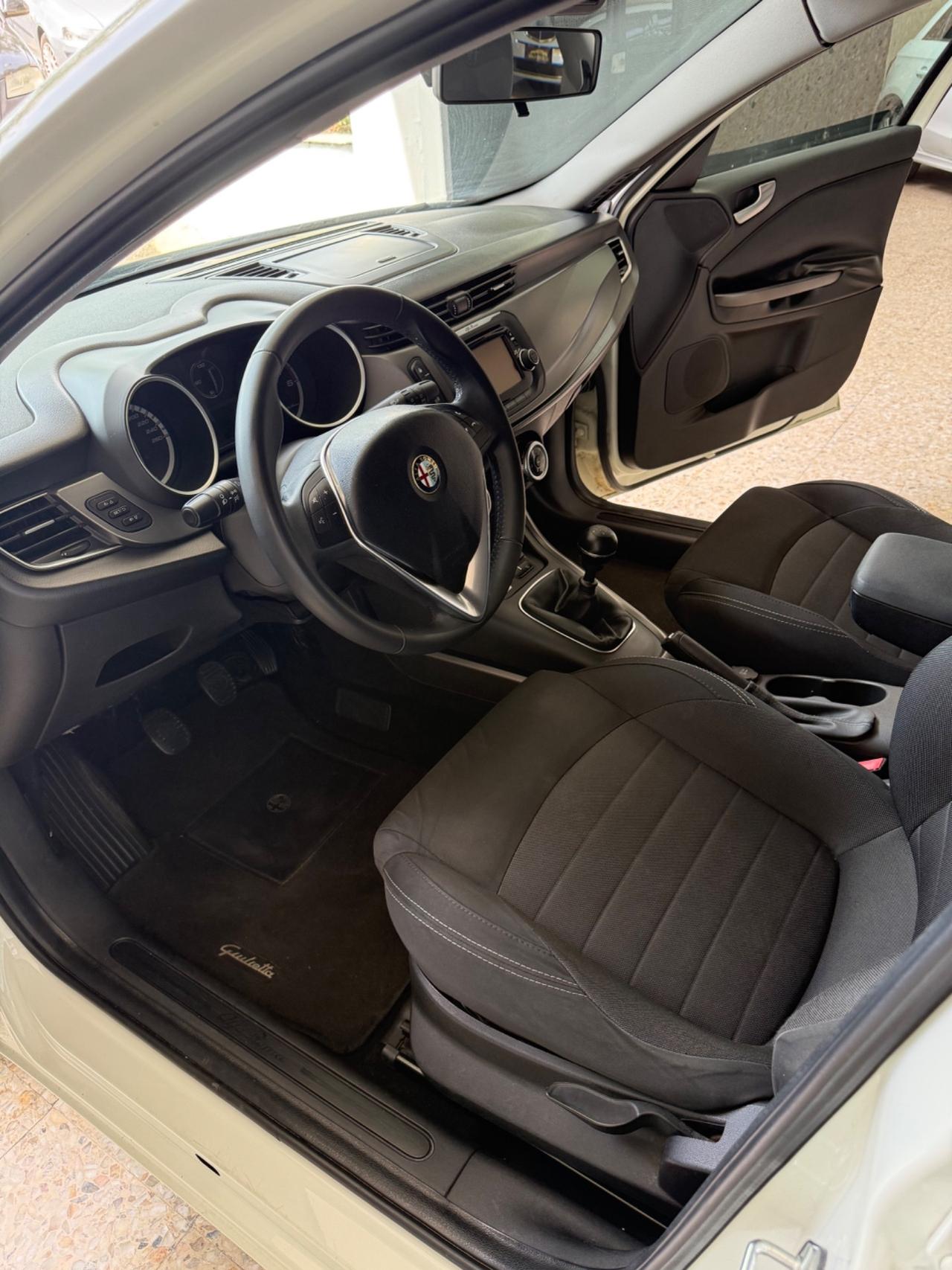 Alfa Romeo Giulietta 1.6 JTDm 2015