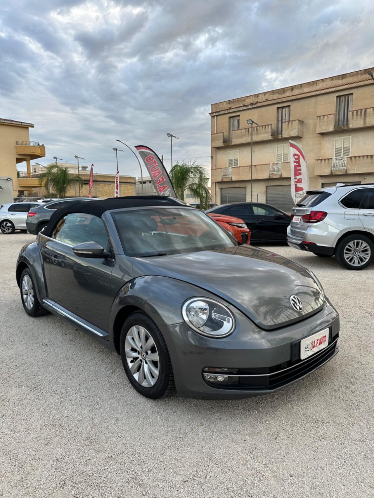 Volkswagen Maggiolino Cabrio 1.6 TDI Design