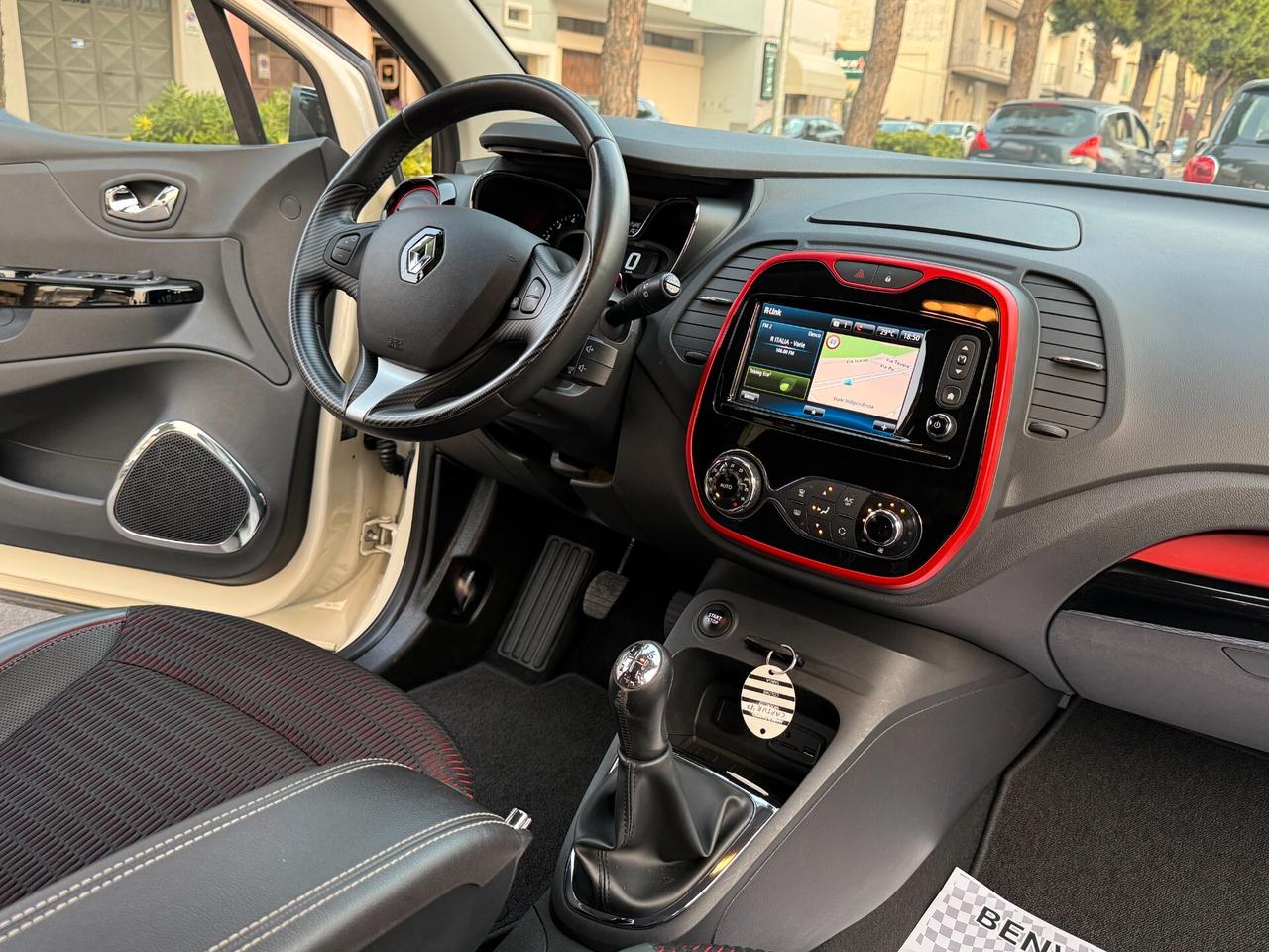 Renault Captur 1.5 dCi Hypnotic *KM 79.000 - 2017