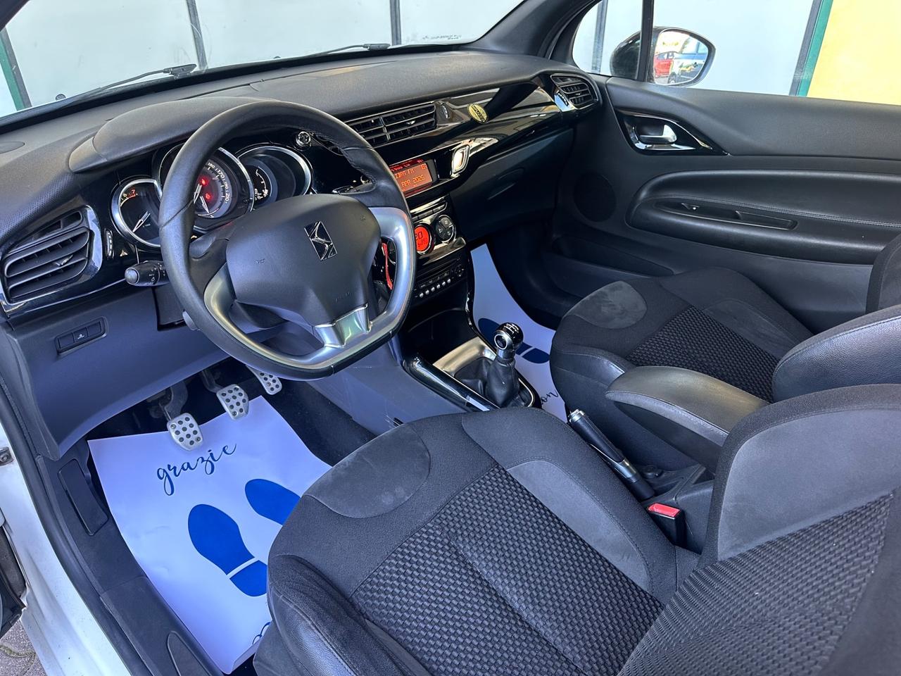 Ds DS3 3 1.2 VTi 82 So Chic