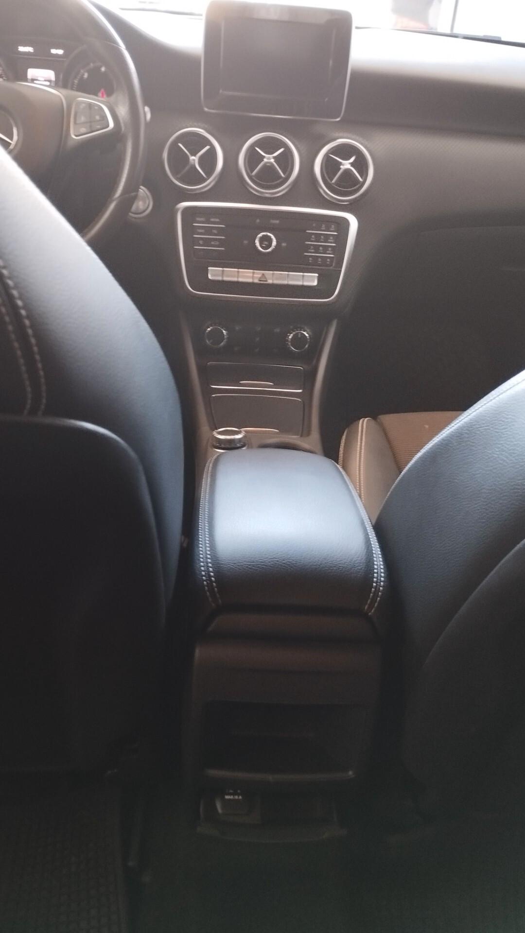 Mercedes-benz A 180 d Automatic Premium