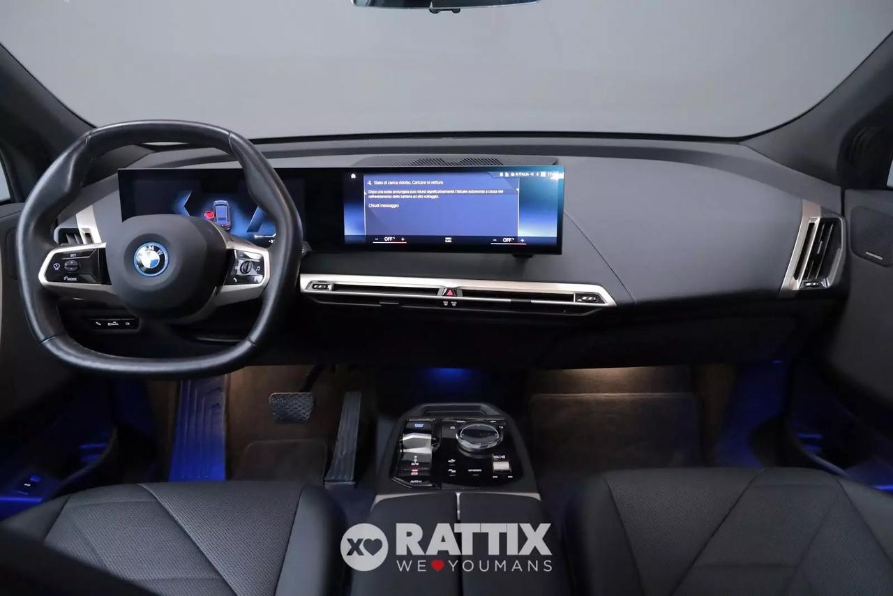 BMW iX motore elettrico 240KW Sport xDrive40 Auto