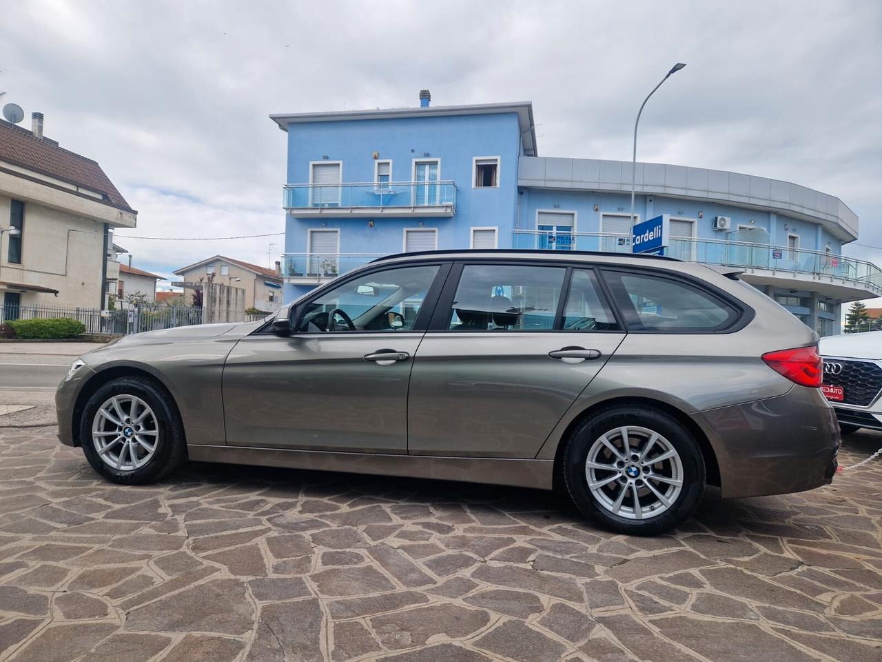 Bmw 318d Touring Business Advantage aut.