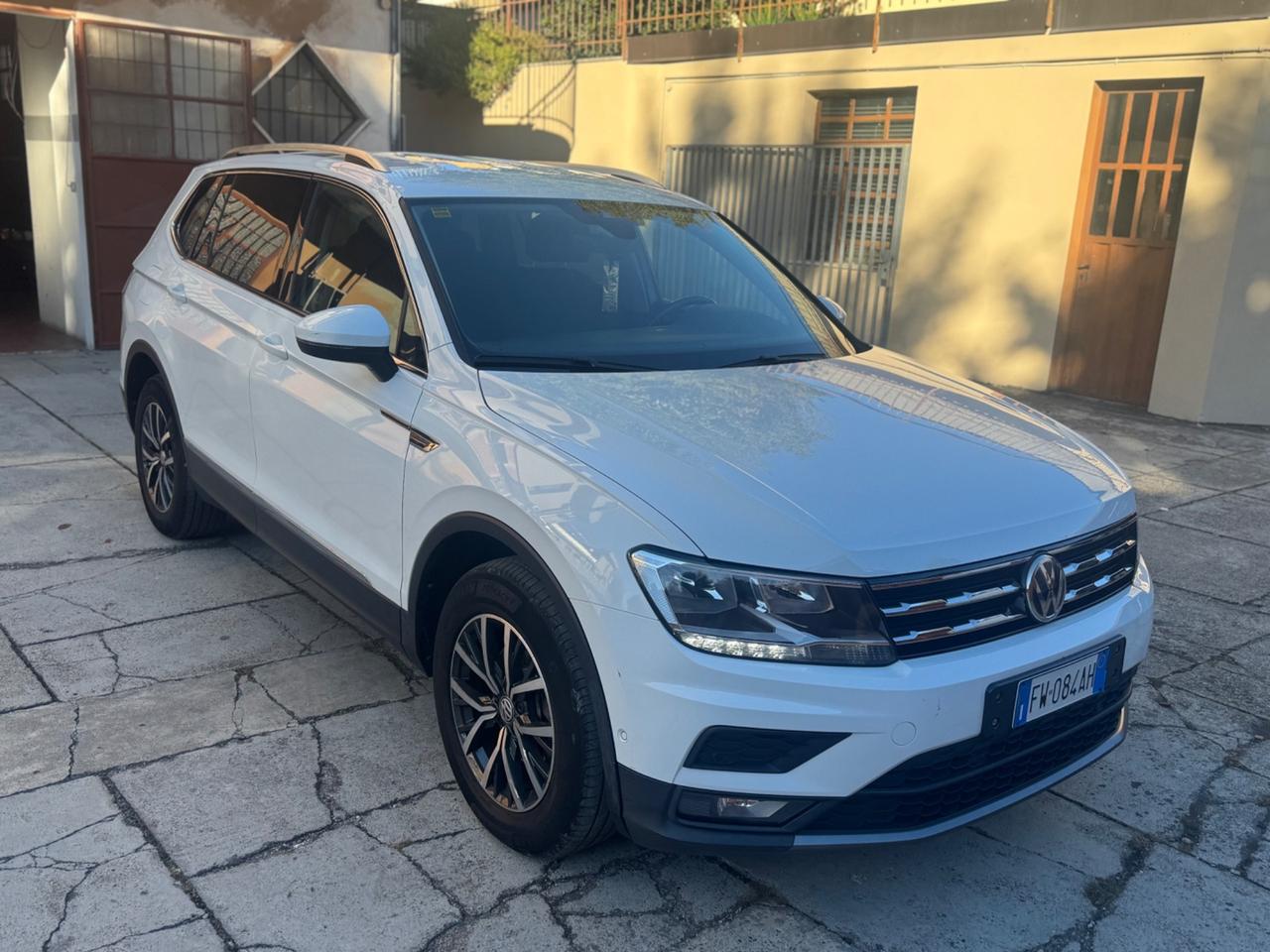 Volkswagen Tiguan Allspace 2.0 TDI 7 POSTI