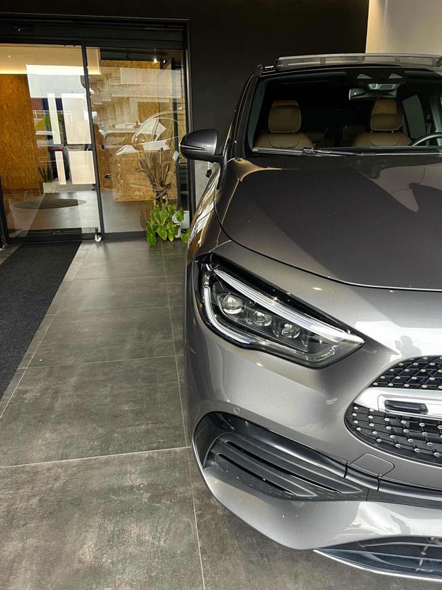 MERCEDES-BENZ GLA 180 d Auto Premium Tetto Ita UniPro KmCertif.